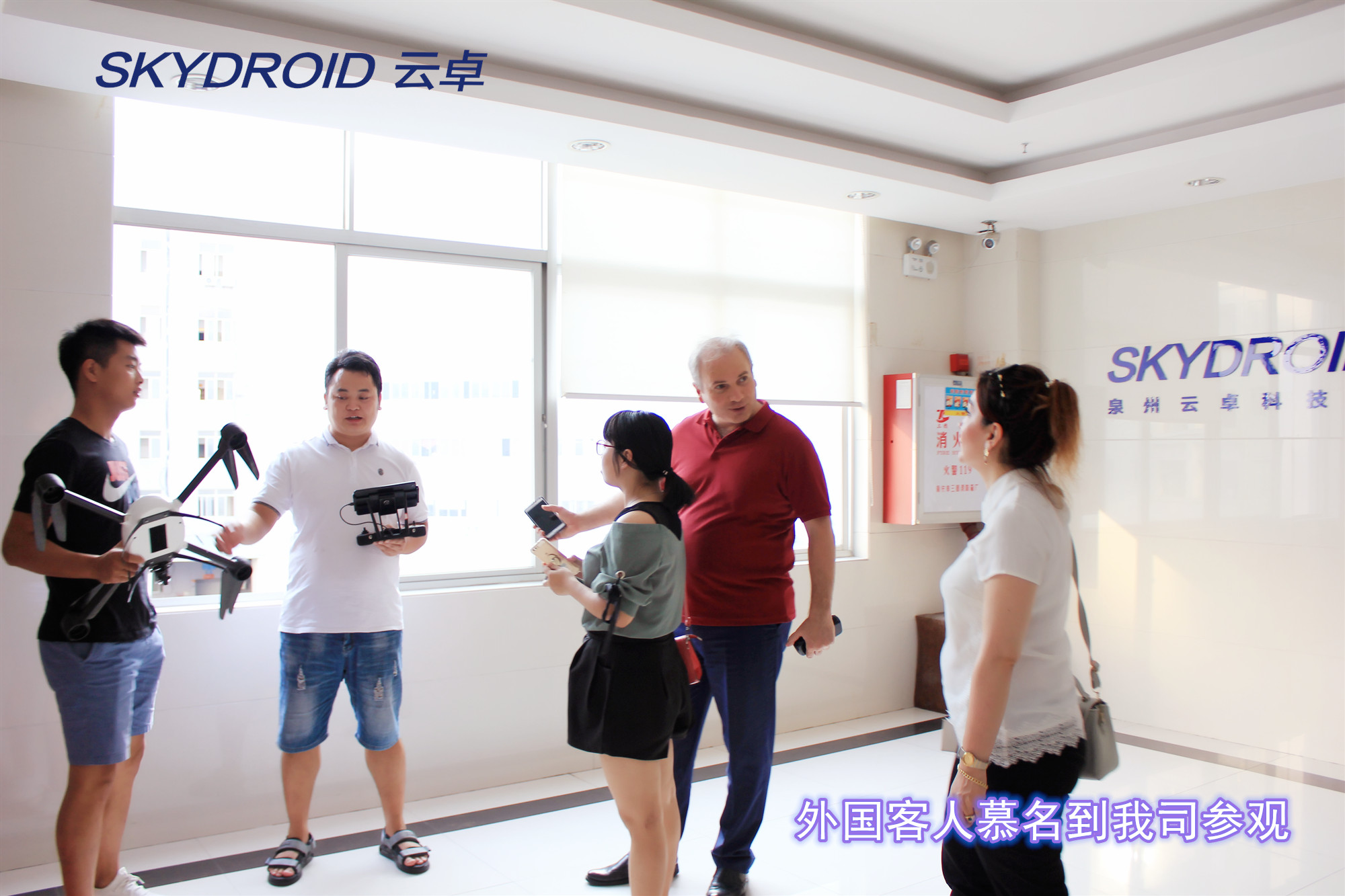 外国客人慕名到我司参观.jpg